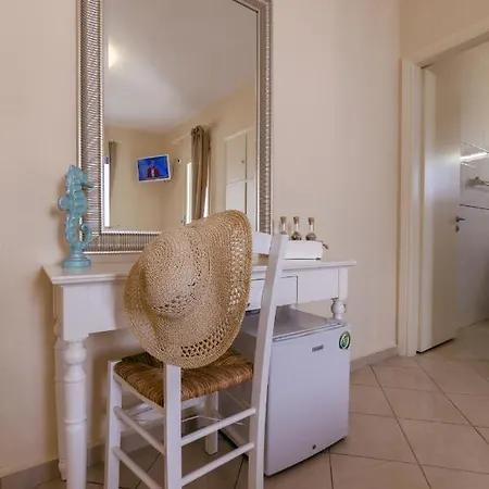 Mikri Vigla Hotel Beach Resort 3*