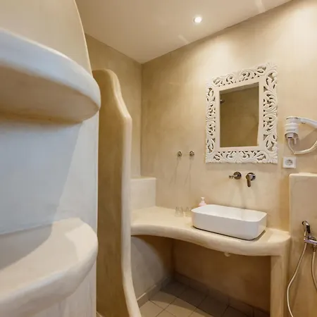 Ξενοδοχείο Mikri Vigla Hotel Beach Resort 3*