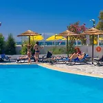 Отель Mikri Vigla Hotel Beach Resort 3*