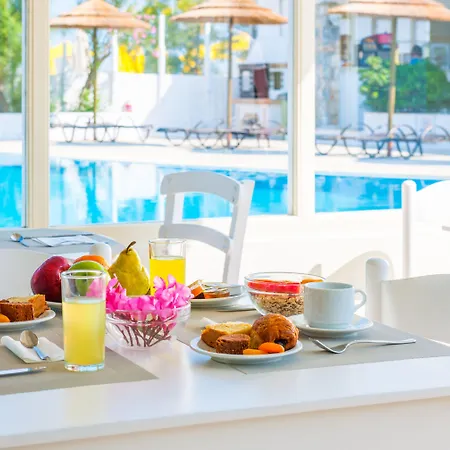 Mikri Vigla Hotel Beach Resort ホテル