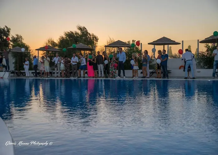 Mikri Vigla Hotel Beach Resort 3*